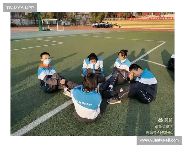 背靠背比赛激烈上演团队协作与个人极限挑战的完美融合 背靠背比赛激烈上演团队协作与个人极限挑战的完美融合